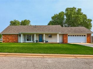 4000 Regatta Rd, Yukon, OK 73099