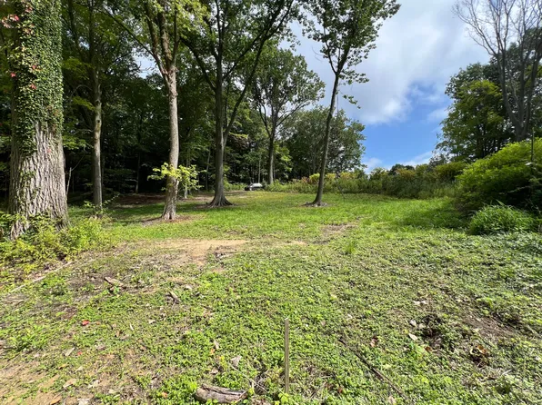 5908 Pierce St, Coloma, MI 49038