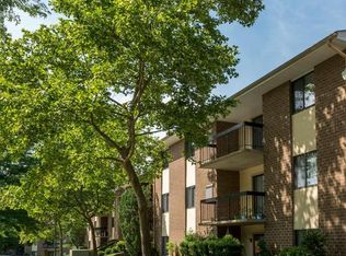 3 Athenry Ct APT 303, Lutherville Timonium, MD 21093