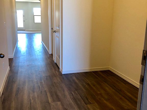 2nd image of 266 W White Sands Dr