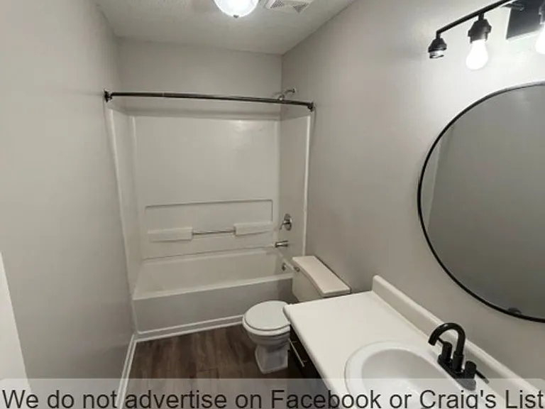 209 Eppingdale Dr — Photo 6
