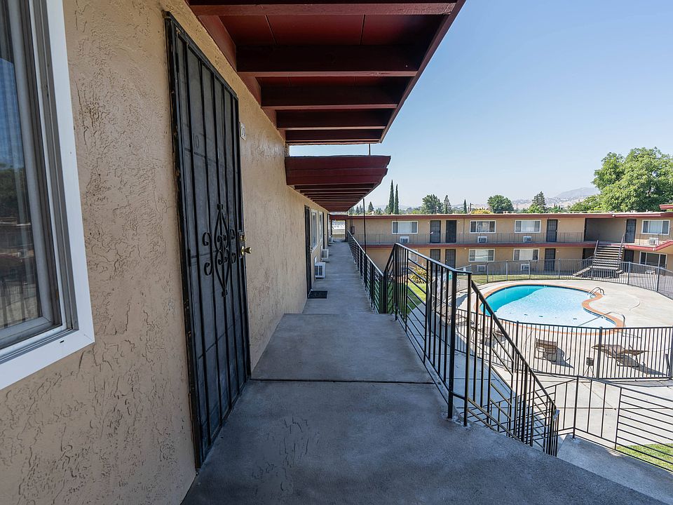 Oakridge Apartments - 420 Grangnelli Ave Antioch CA | Zillow