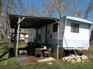 S River Rd, Blue Rock, OH 43720