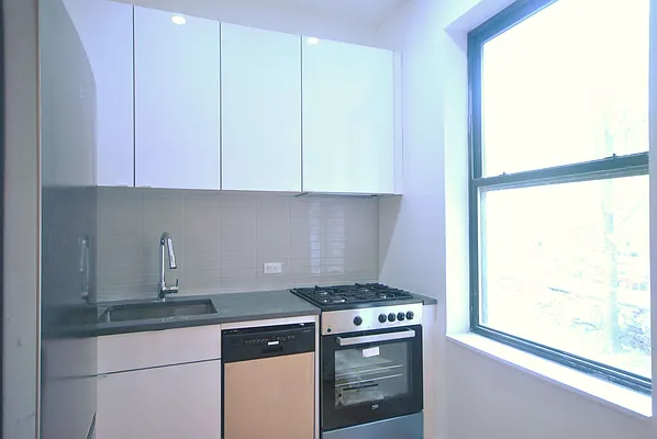 Rented by Bold New York | media 9