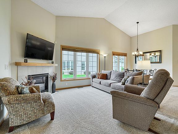 4th image of 17473 Deerfield Dr SE