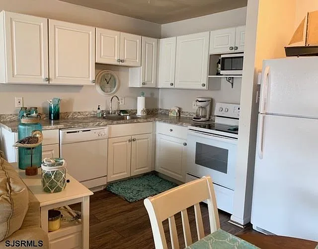 203 E Brigantine Ave — Photo 5