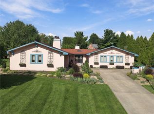 1803 S Villa Dr, Gibsonia, PA 15044