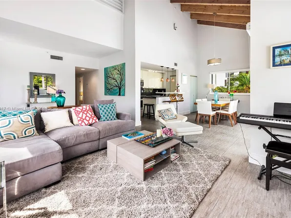 50 Ocean Lane Dr APT 207, Key Biscayne, FL 33149