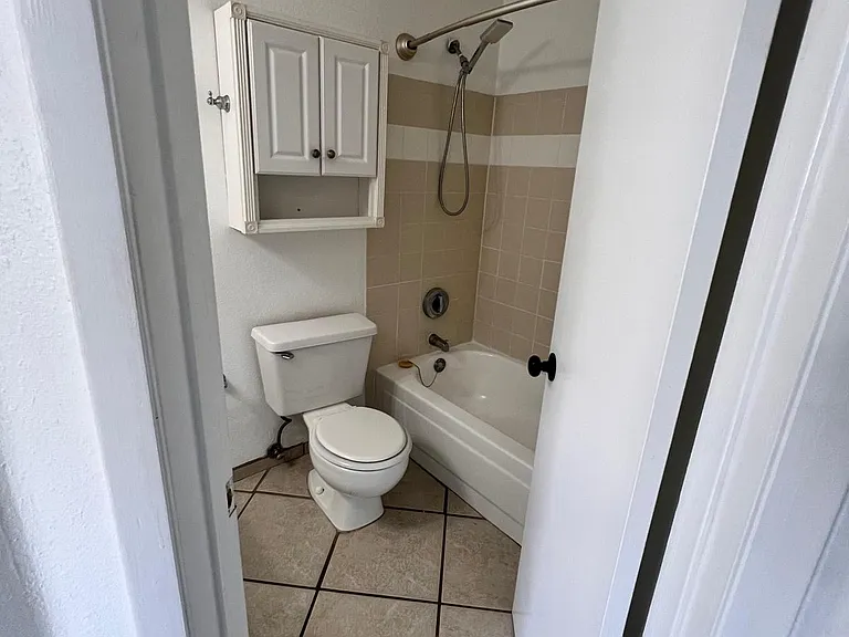3004 Parkway Blvd #209 — Photo 25