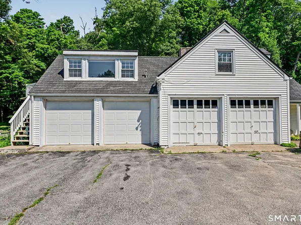 723 Riverbank Rd, Stamford, CT 06903