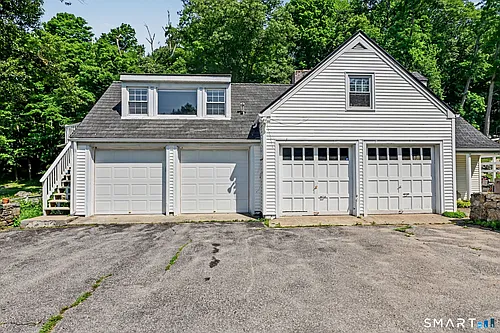 723 Riverbank Rd #GARAGE COTTAGE Photo 1