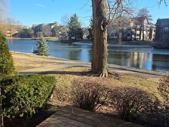 5th image of 913 Casey Ct Unit 38-01