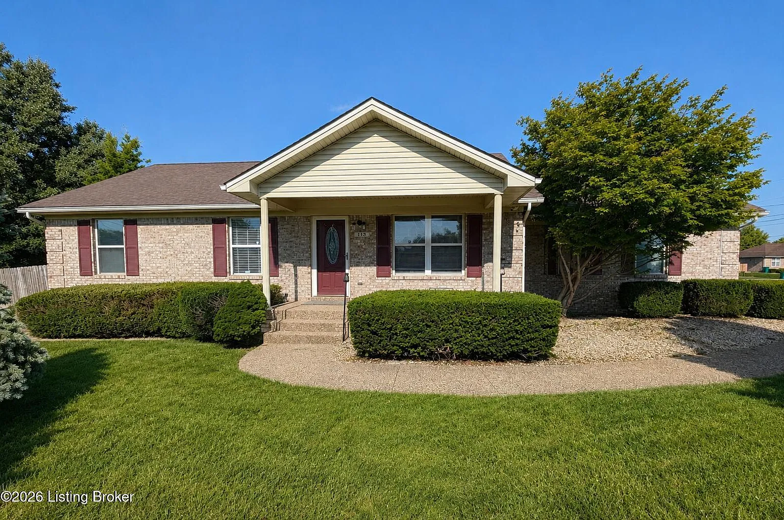 3 bed, 3.0 bath, 2476 sqft, $1,995 — Photo 1