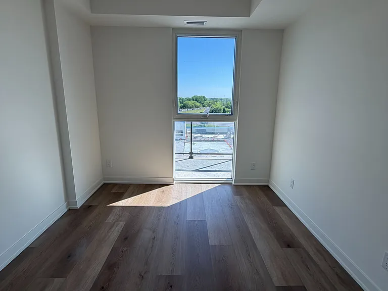 33 Erie Ave #612 — Photo 7