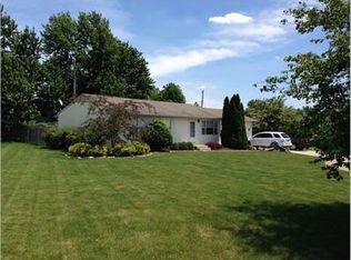 303 S Van Buren St, Hebron, IN 46341