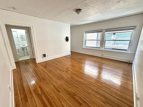 Floor plan 206