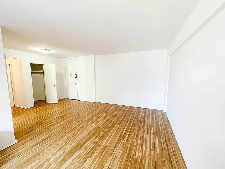 10025 Queens Blvd #5D — Photo 4