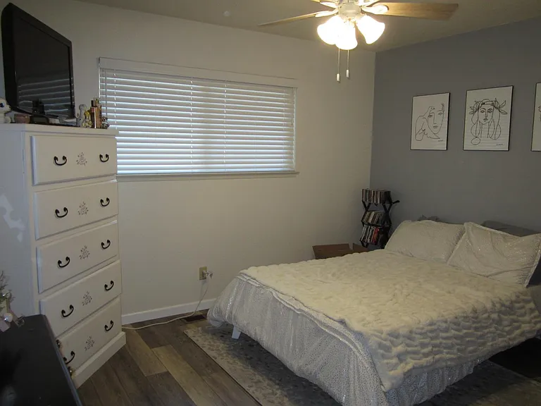 1031 W Fremont Ave — Photo 7