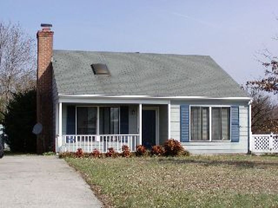 1st image of 104 Cobblestone Dr