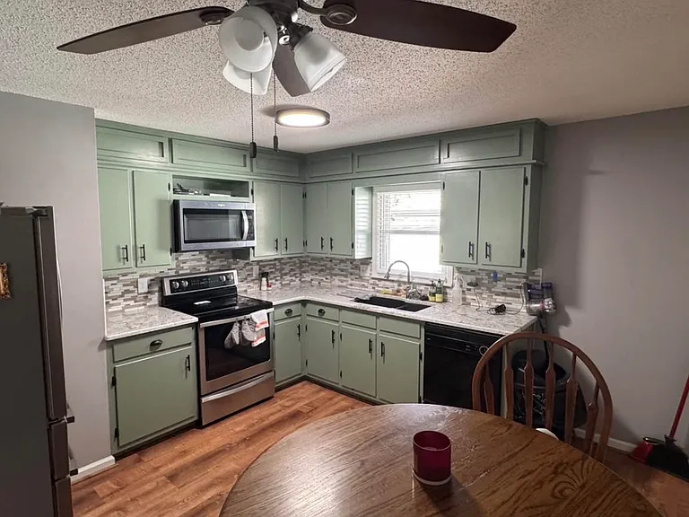 1620 Harvard Ave — Photo 3