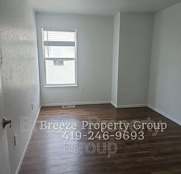 332 14th St #303 — Photo 8