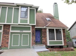 11753 Oakmont St, Overland Park, KS 66210