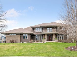 11641 Aileron Cir, Inver Grove Heights, MN 55077