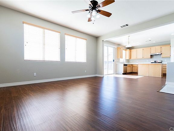 3rd image of 15400 Avenida Fiesta