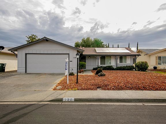 3rd image of 128 Lassen Circle