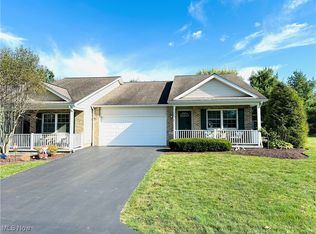 207 Hidden Trail Dr, Warren, OH 44483