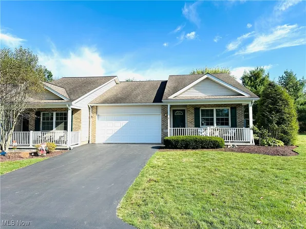 207 Hidden Trail Dr, Warren, OH 44483