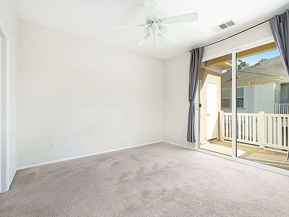 5th image of 5339 Gillespie St