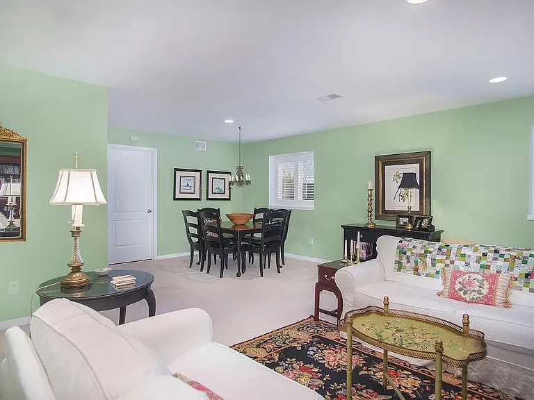 611 Brookstone St — Photo 20