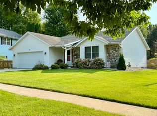 998 Eastman Ln, Fond Du Lac, WI