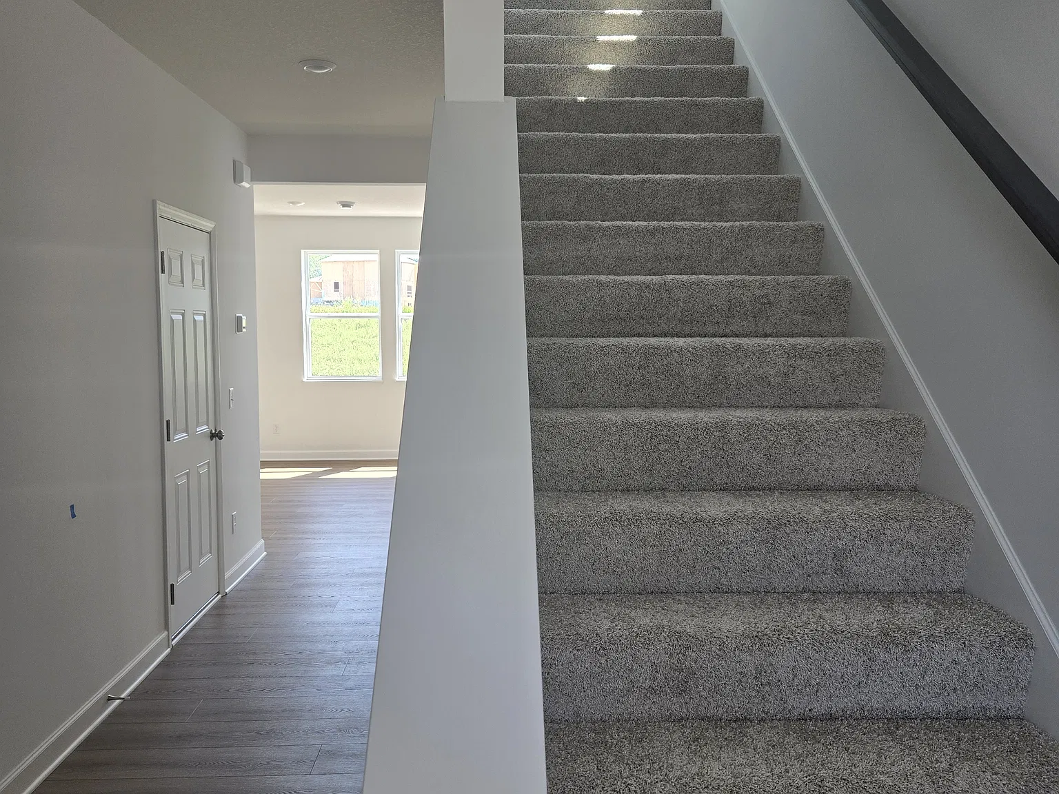 4 bed, 2.5 bath, 1828 sqft, $2,700 — Photo 3