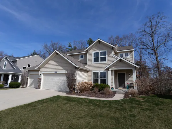 16854 Arbor Way Dr, Nunica, MI 49448