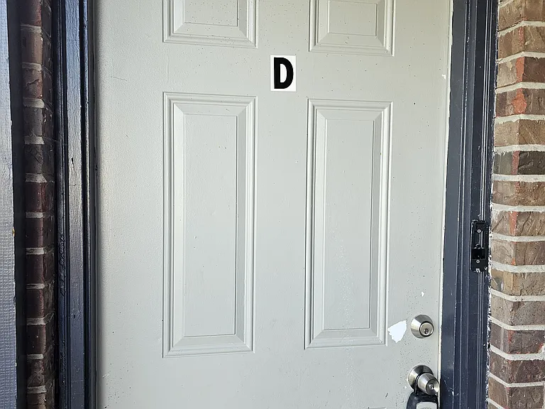 971 Belle Valley Dr #D — Photo 2