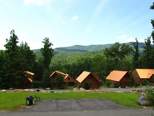 2nd image of 214 Forrest Loop Way