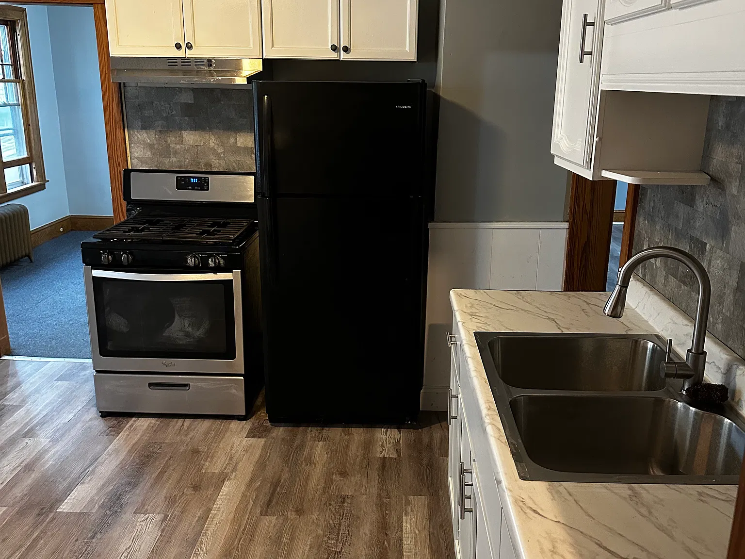 117 Shuttle Meadow Ave — Photo 1