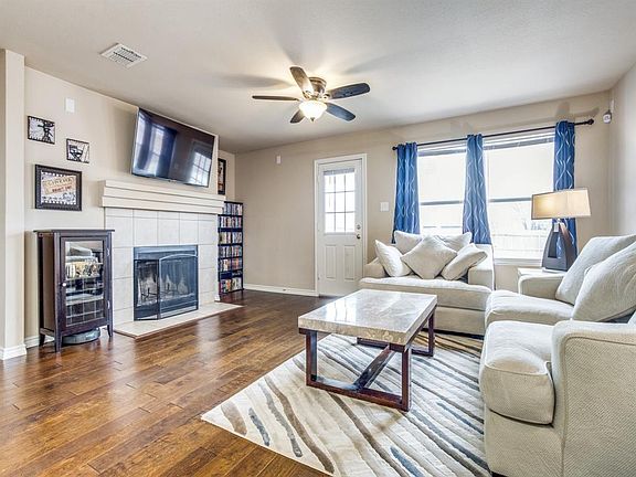 4th image of 4615 Willow Way Dr