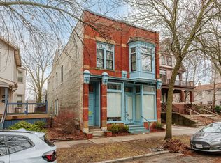 1730 N Franklin Pl, Milwaukee, WI 53202