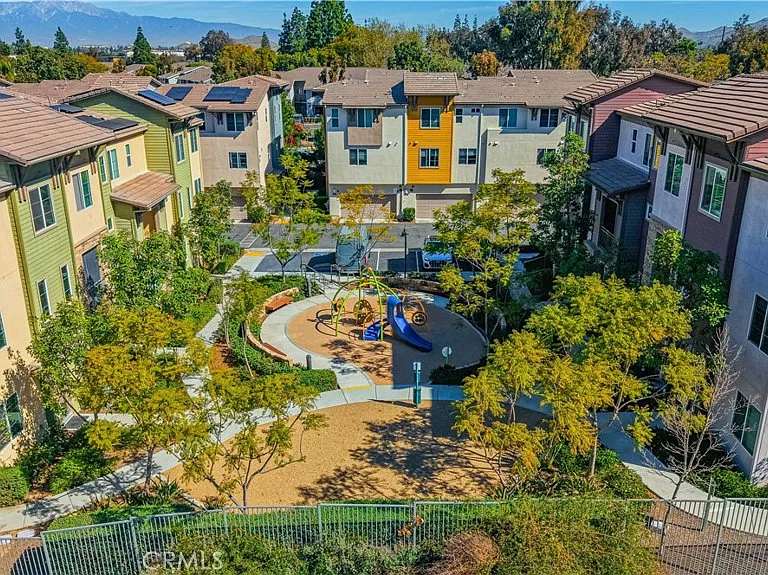 609 Savi Dr #101 — Photo 5