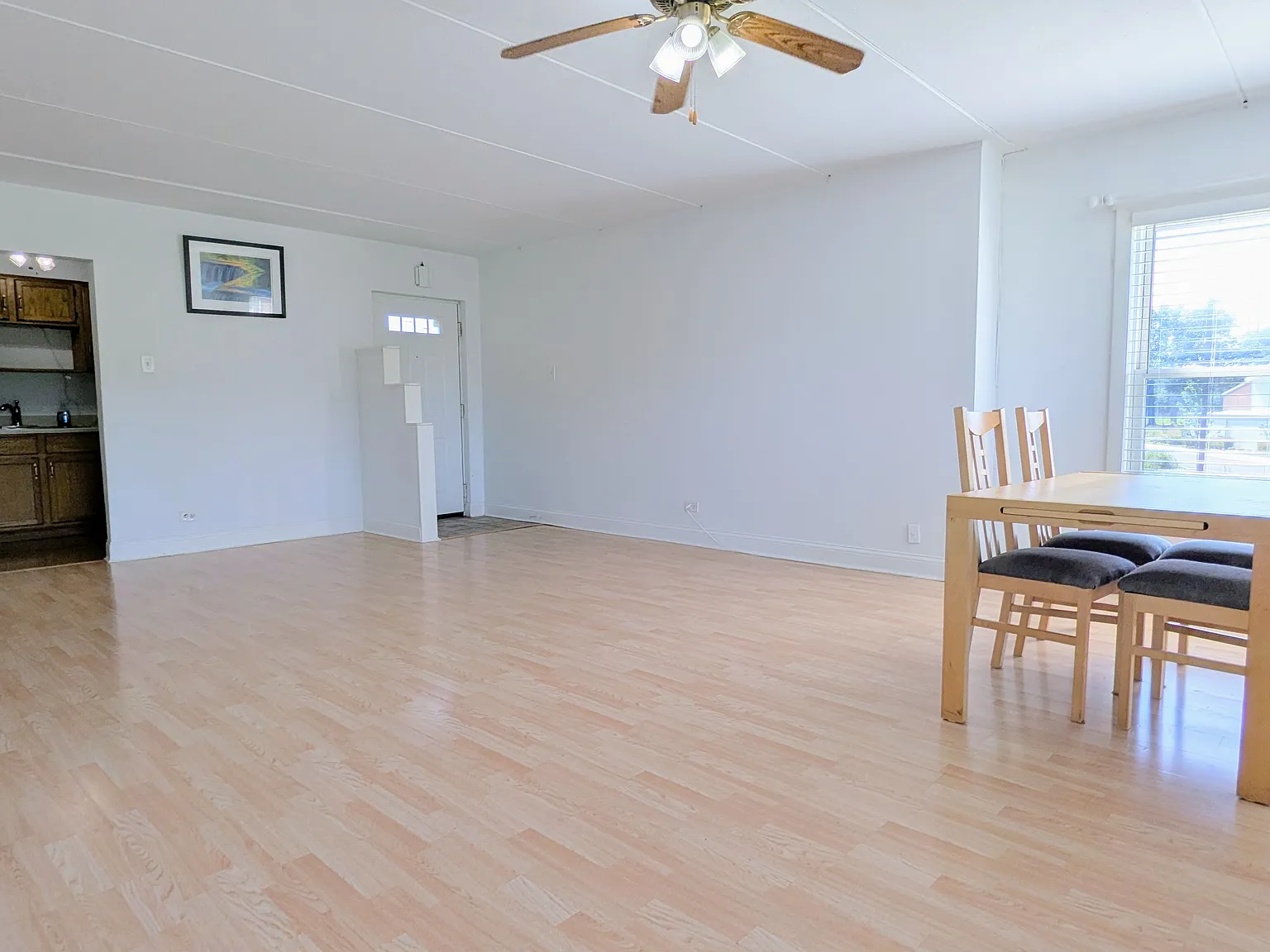 2 bed, 850 sqft, $1,900 — Photo 4