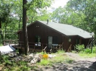 30 Barnes Ln, Cuddebackville, NY 12729