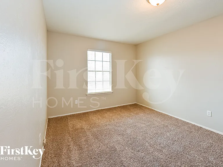 1219 Briarmead Dr — Photo 13