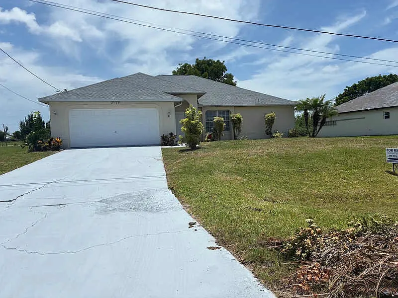 2904 NW 8th Ter
