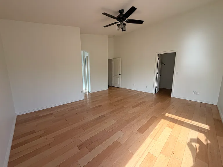 4657 E Matt Dillon Trl — Photo 4