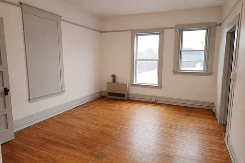 28 N Main St #3 Photo 1