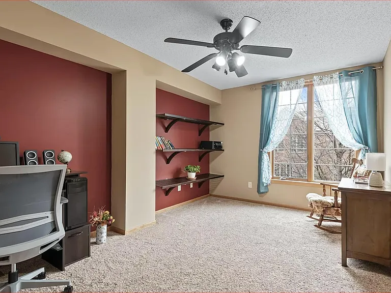 12450 Flanders Ct NE #C — Photo 10