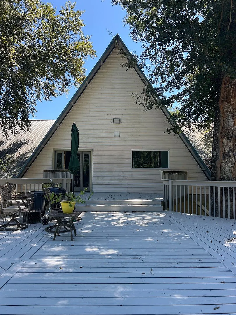 Country Living — Photo 3